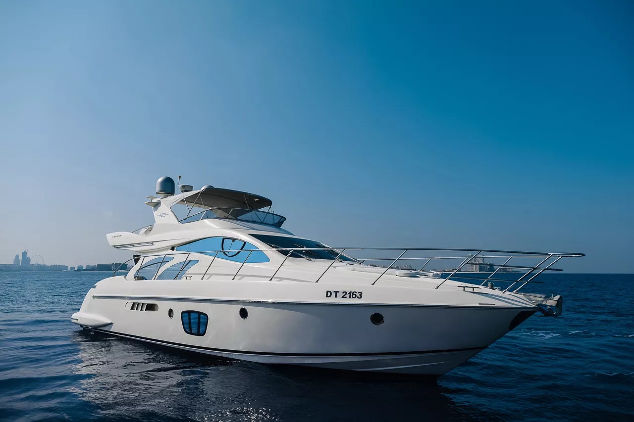 Azimut 8ofUs