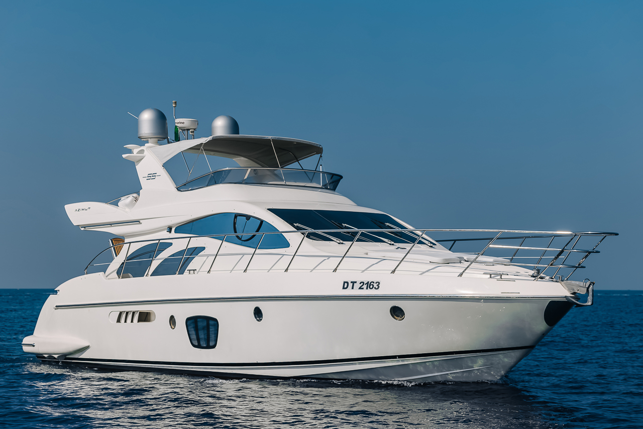 Azimut 8ofUs