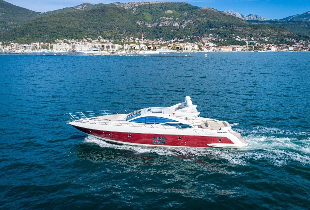 Azimut 68 Sourti