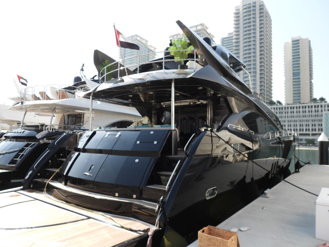 Sunseeker 82 شركة سيئة