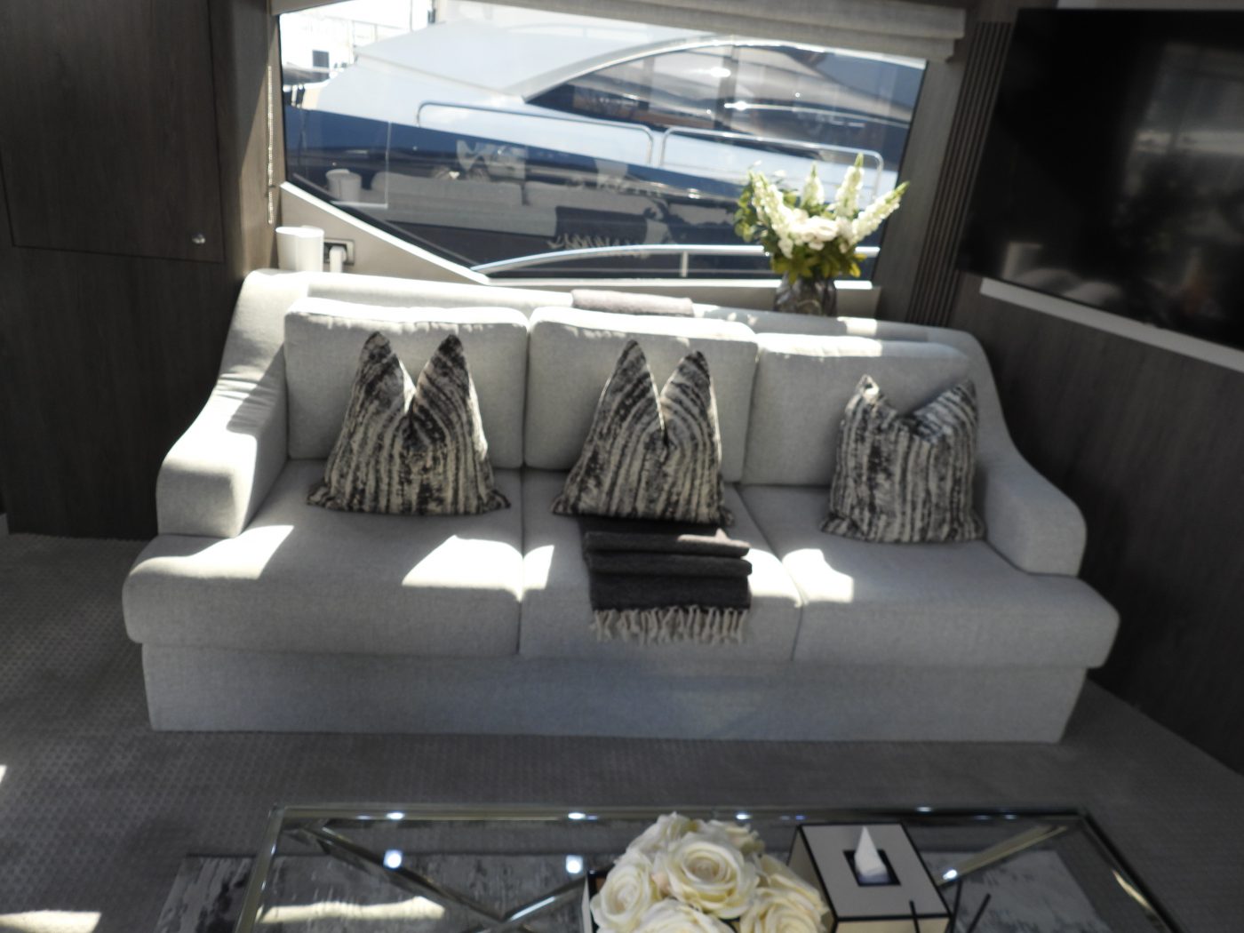 Sunseeker 82 شركة سيئة