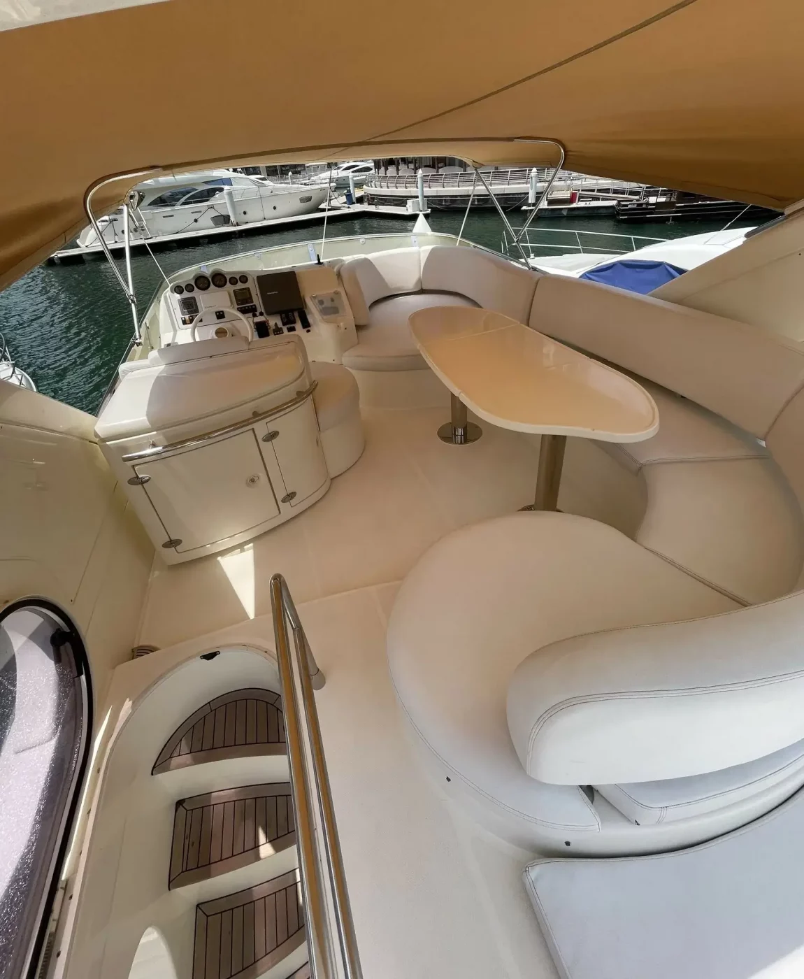 Azimut 50 طاقم Grand