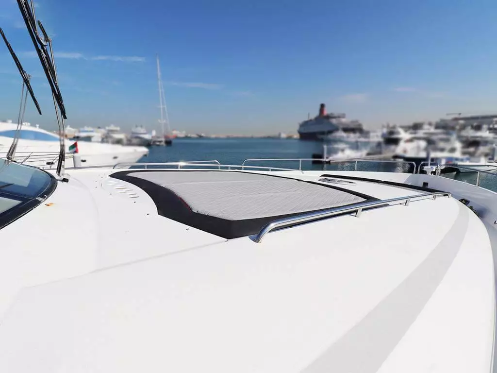 Yacht Sunseeker 90 печально известный 39