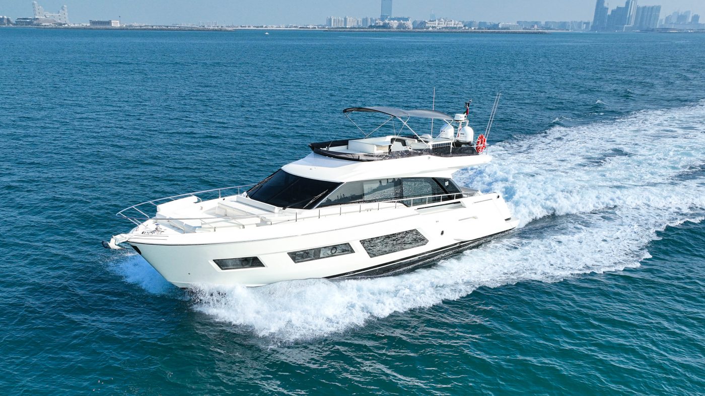 Ferretti 67