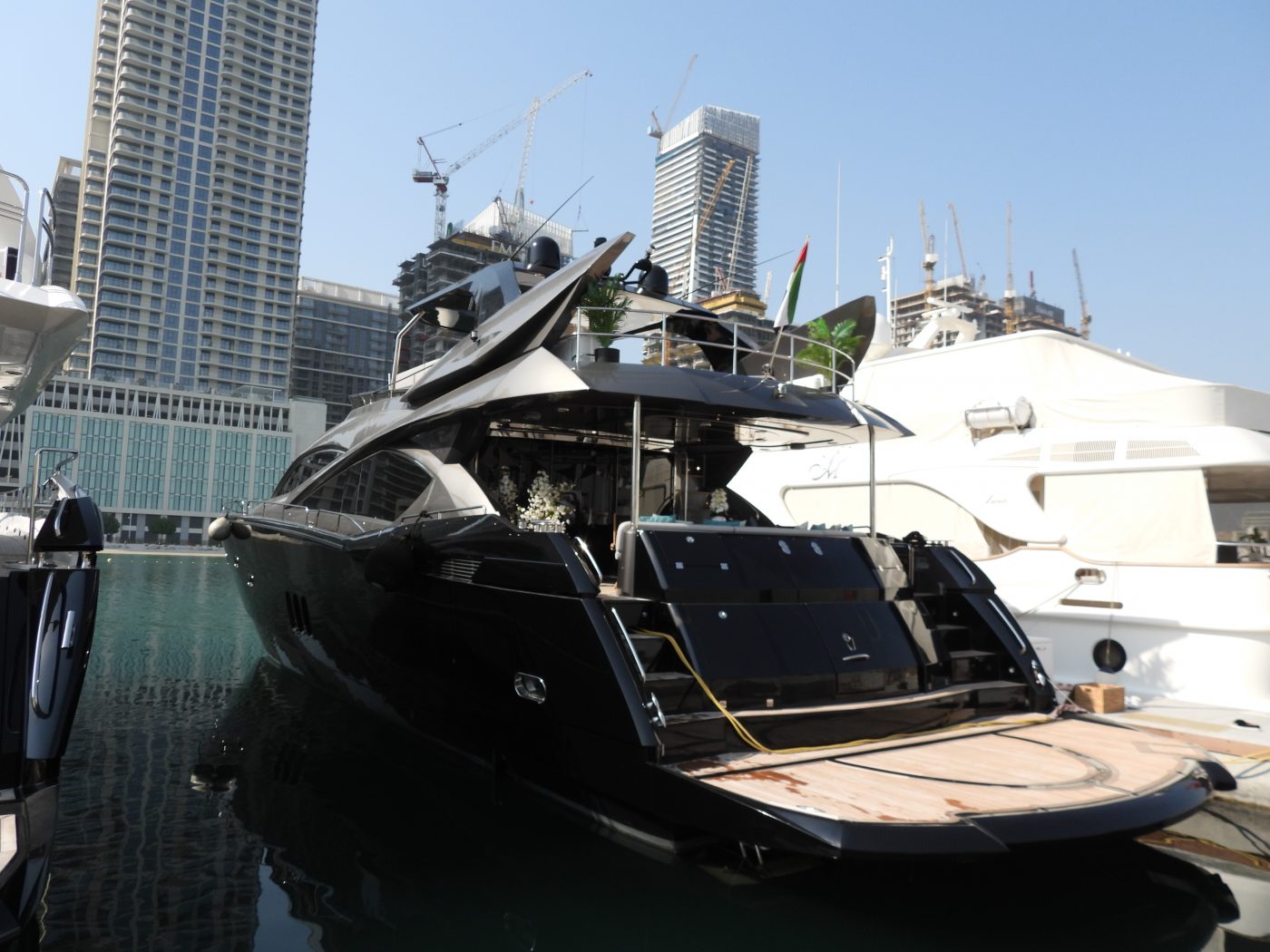 Sunseeker 82 شركة سيئة