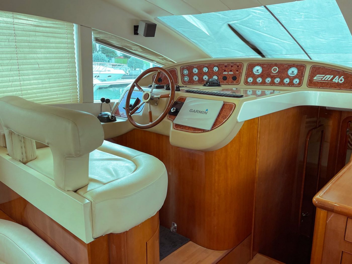 Yacht Enterprise 48