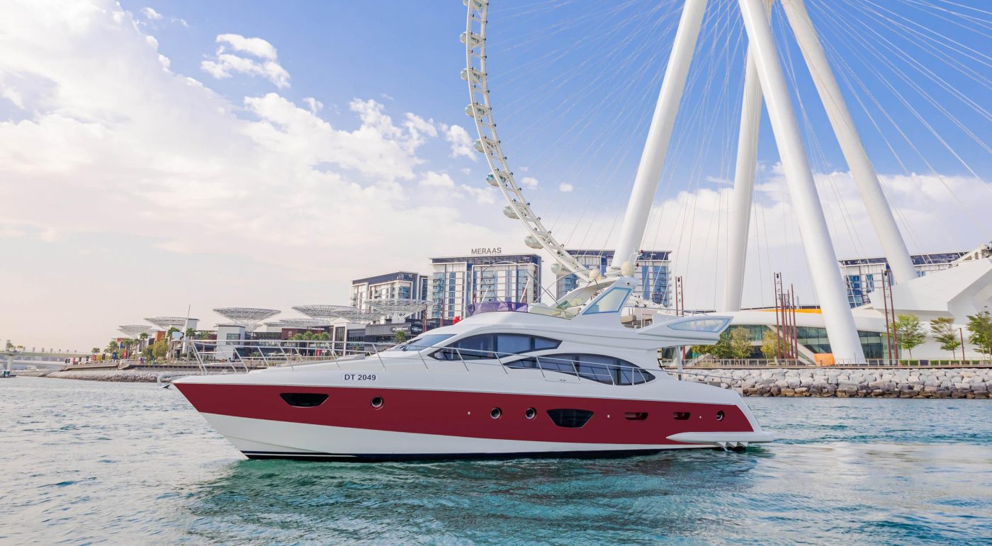 Azimut 62 لانا