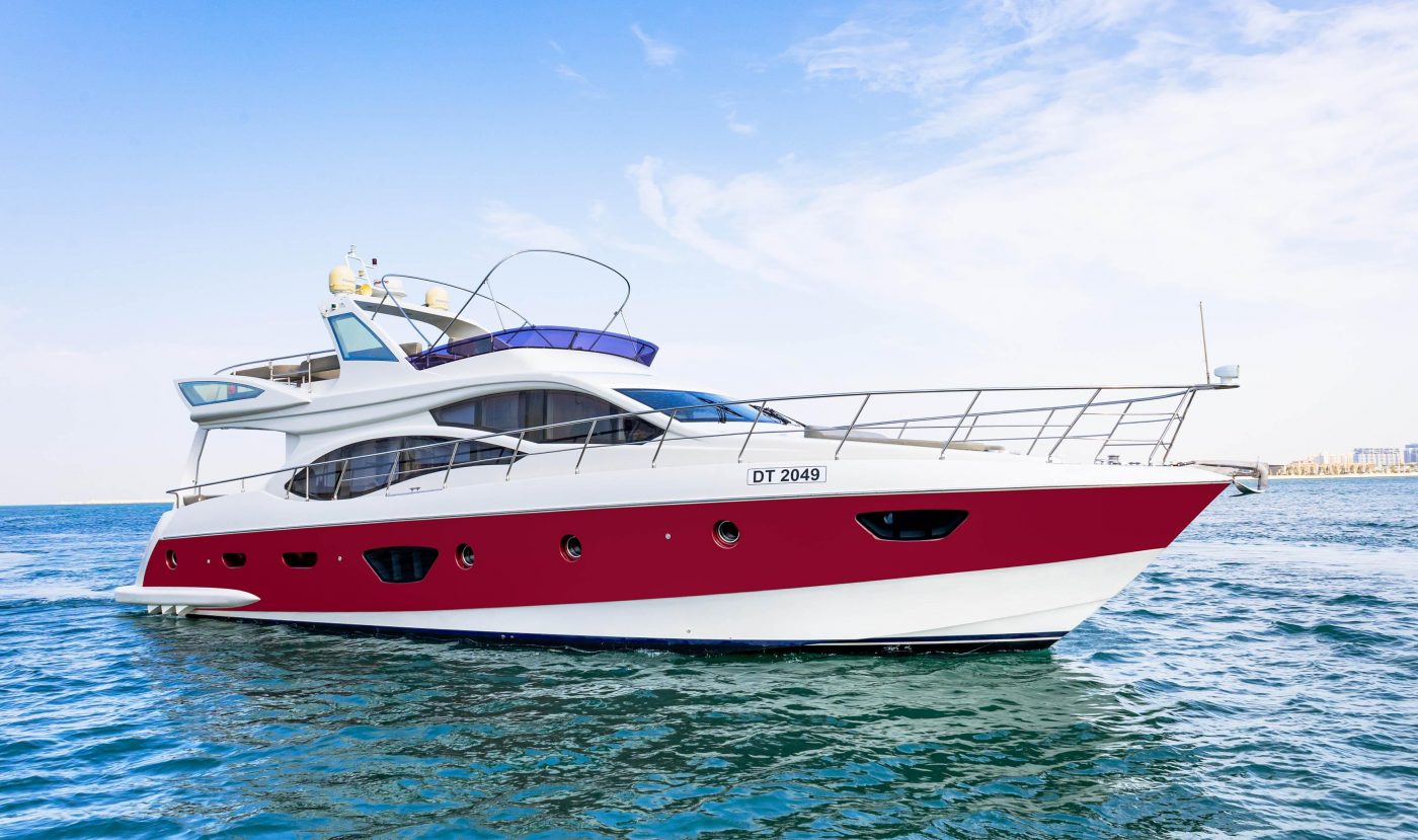 Azimut 62 لانا