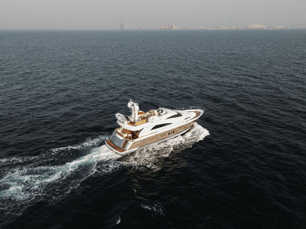 Yacht Fairline 68 Squadrone