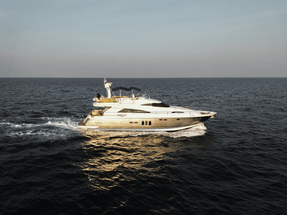 Yacht Fairline 68 Squadrone