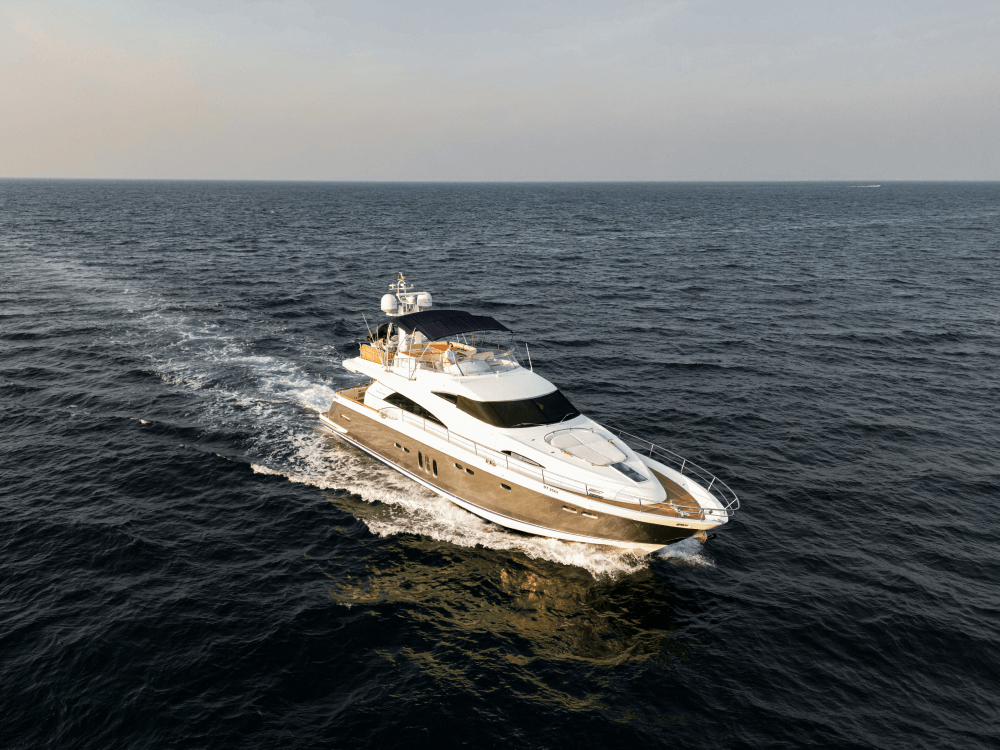 Yacht Fairline 68 Squadrone