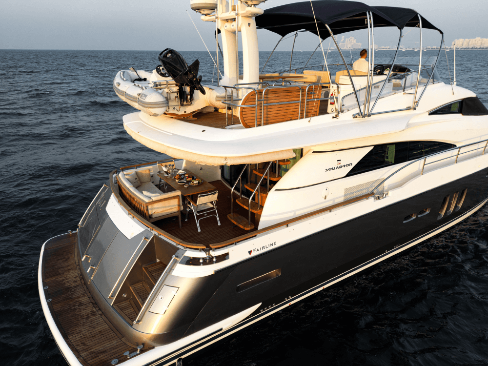 Yacht Fairline 68 Squadrone