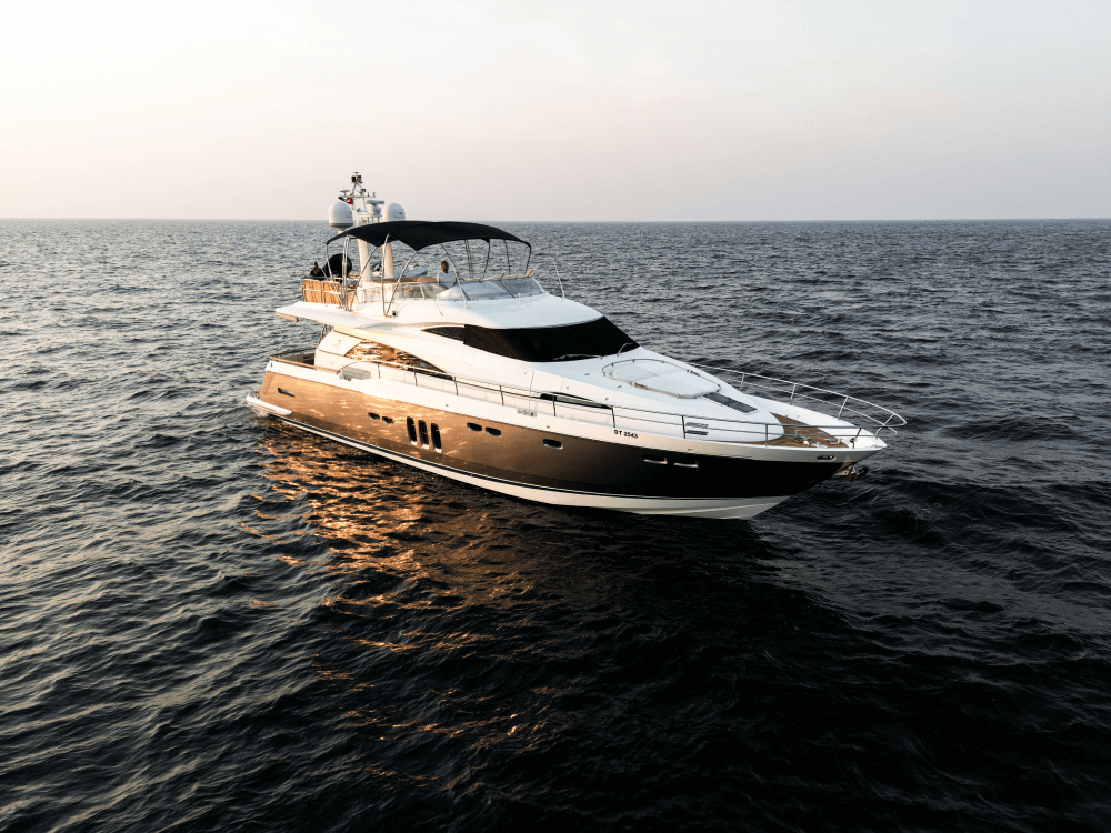 Yacht Fairline 68 Squadrone