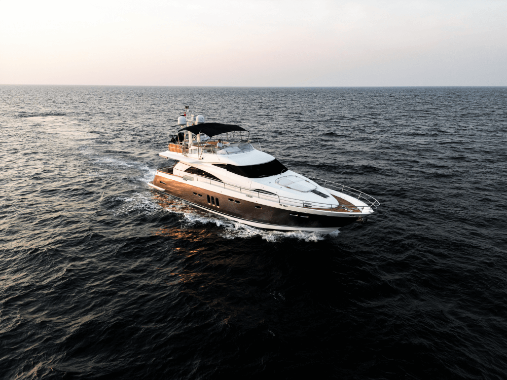 Yacht Fairline 68 Squadrone