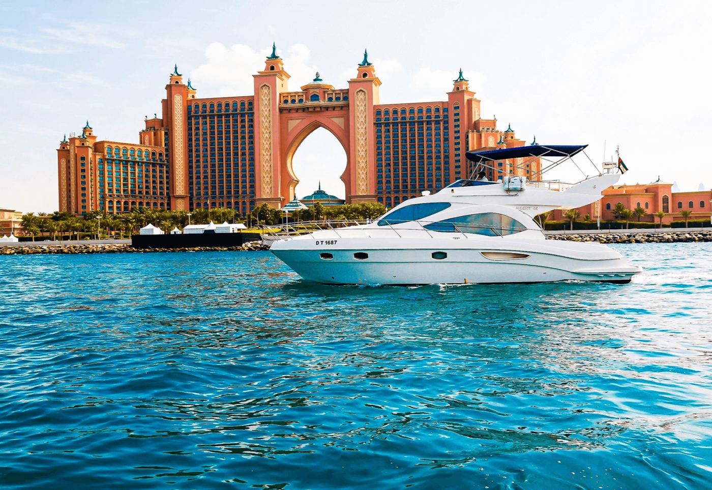 Boat trips in Dubai