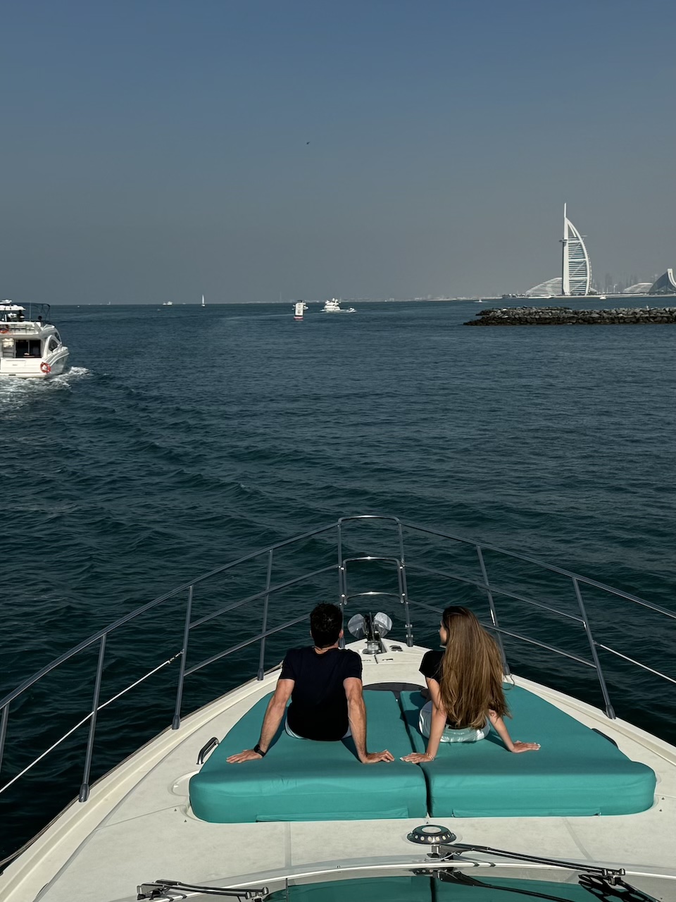 Escursione in yacht: Viaggio verso gli orizzonti della bellezza