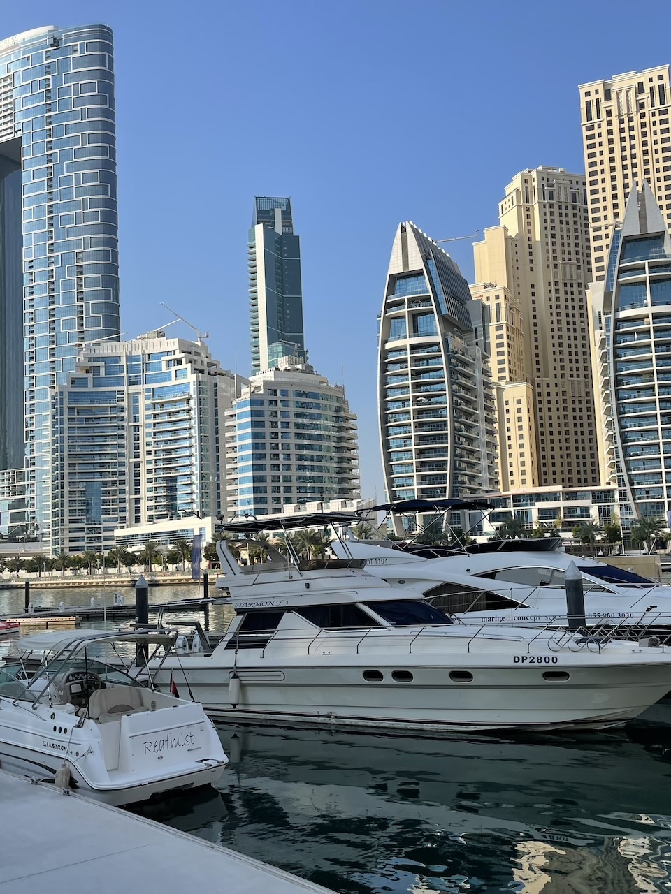 Yacht nuziale a Dubai: Sogna in grande, festeggia più intensamente
