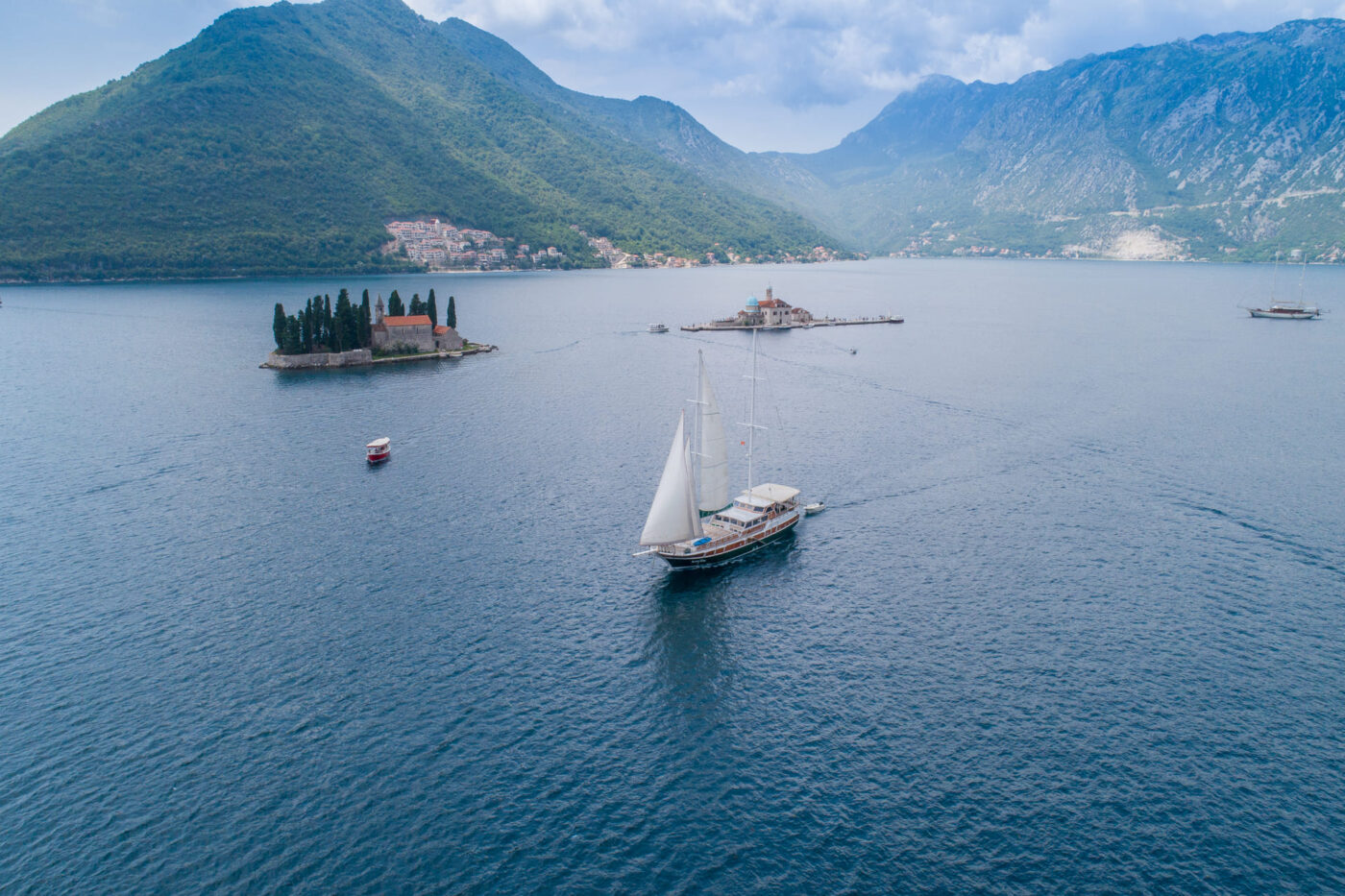 Alquiler de veleros en Montenegro: descubra la belleza del Adriático