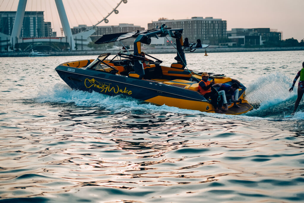 Катер Super Air Nautique S21