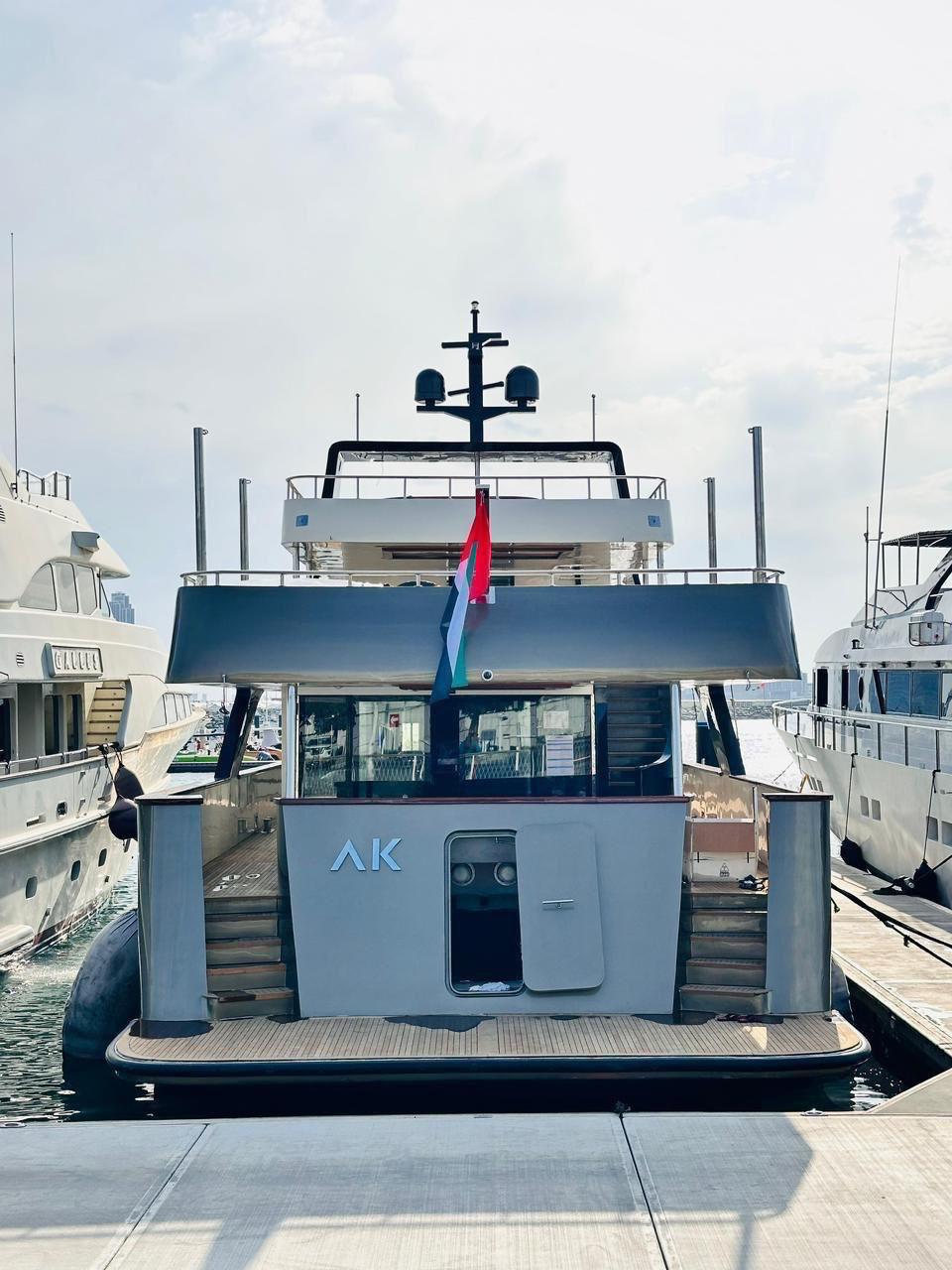 Yacht АК