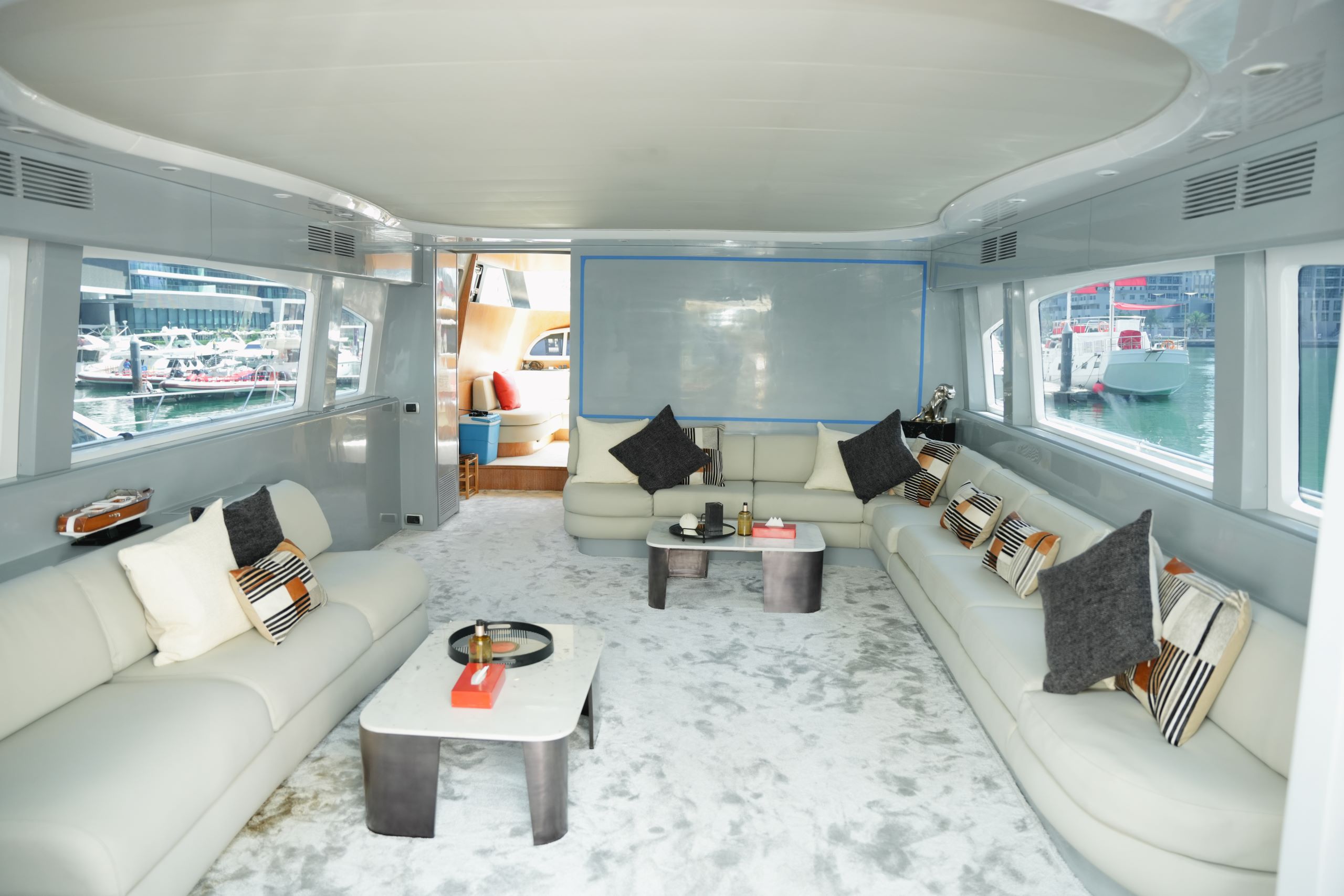 Yacht Xclusive 12 Luxery 