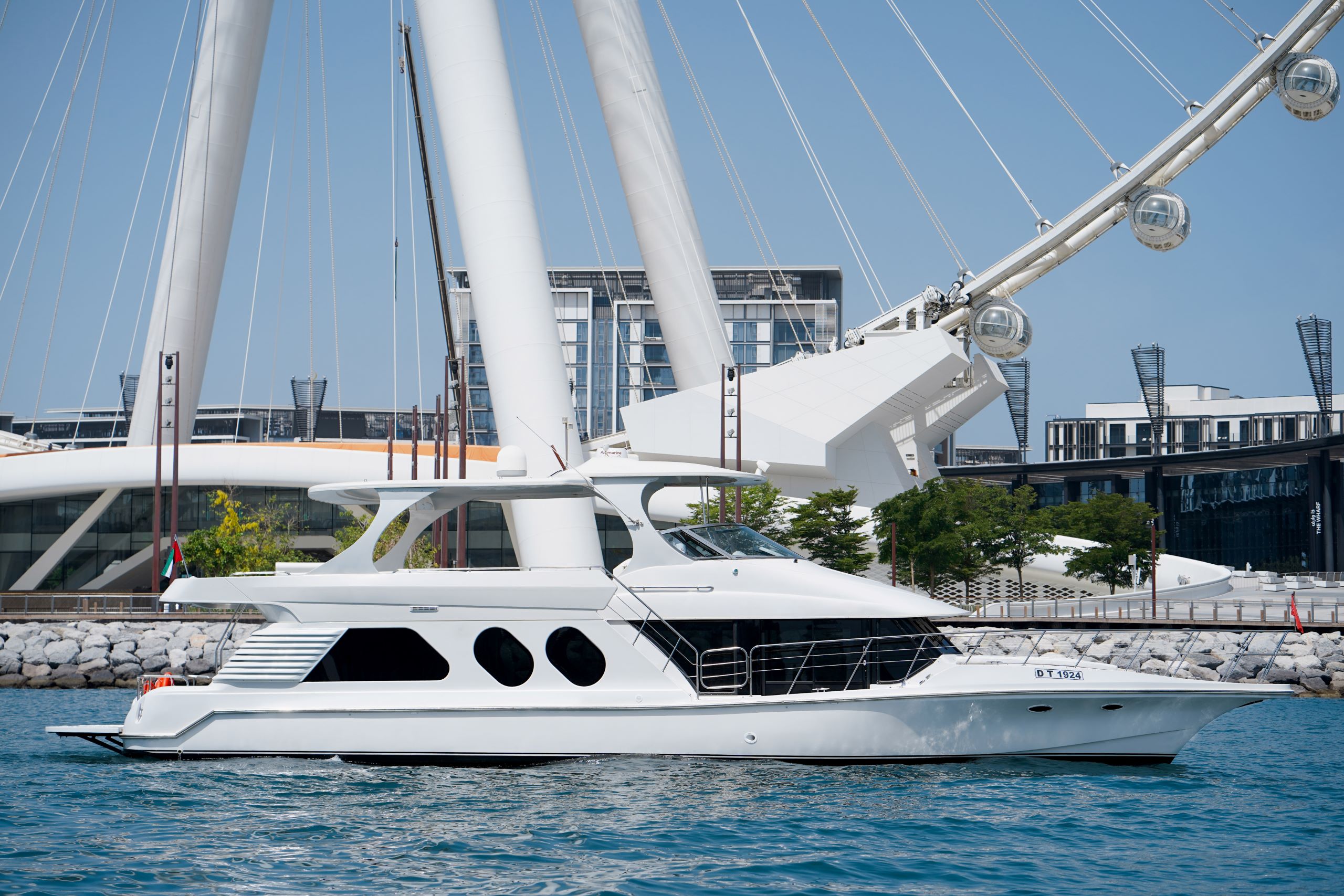 Yacht Xclusive 24