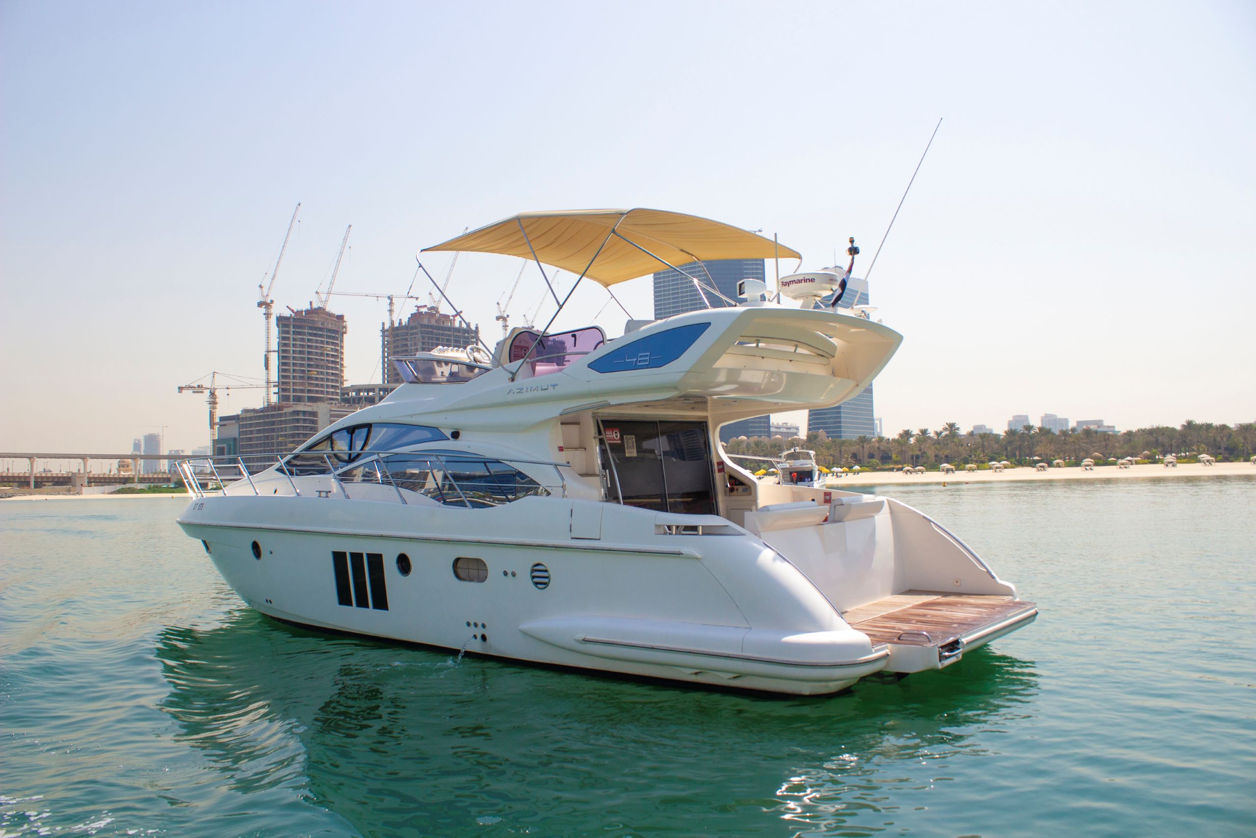 Rent Azimut Xclusive 7