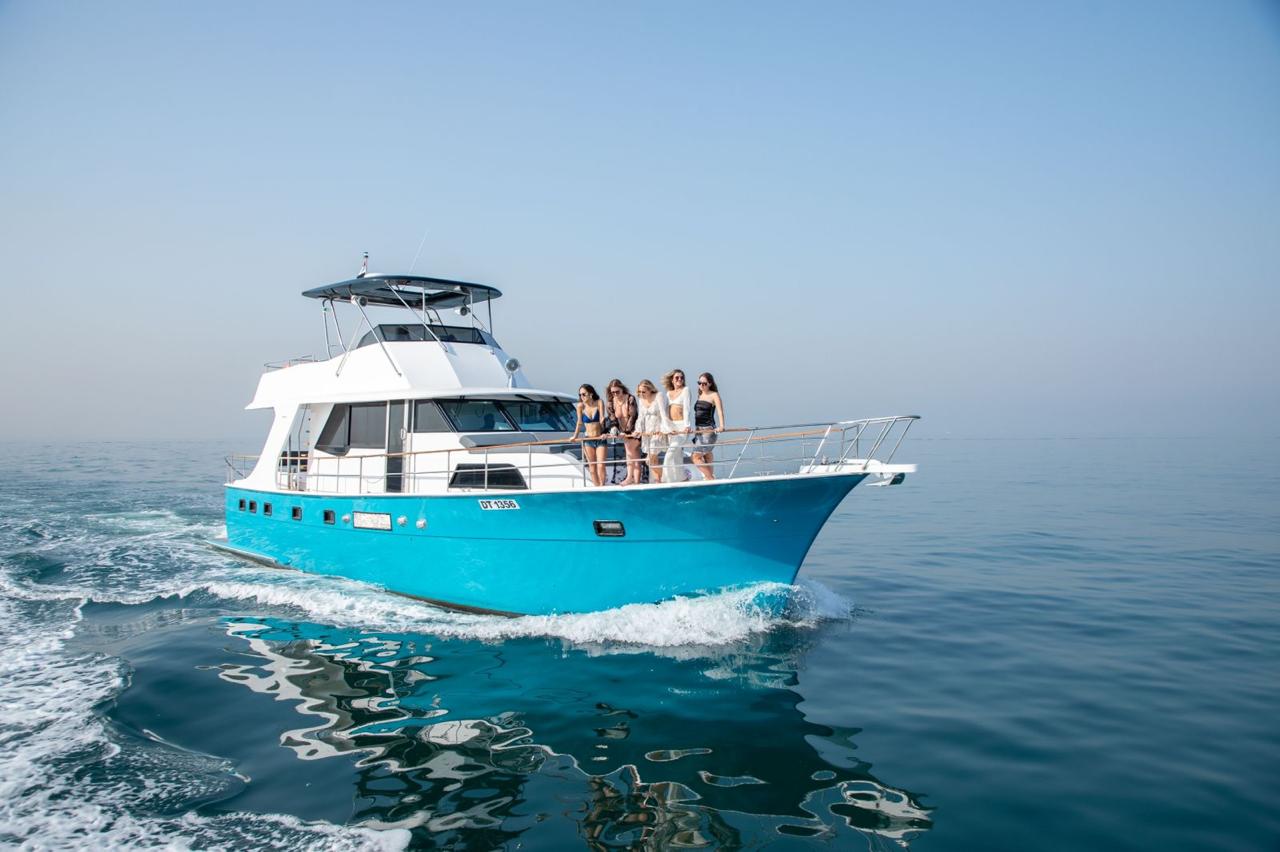 Yacht Hatteras 64ft