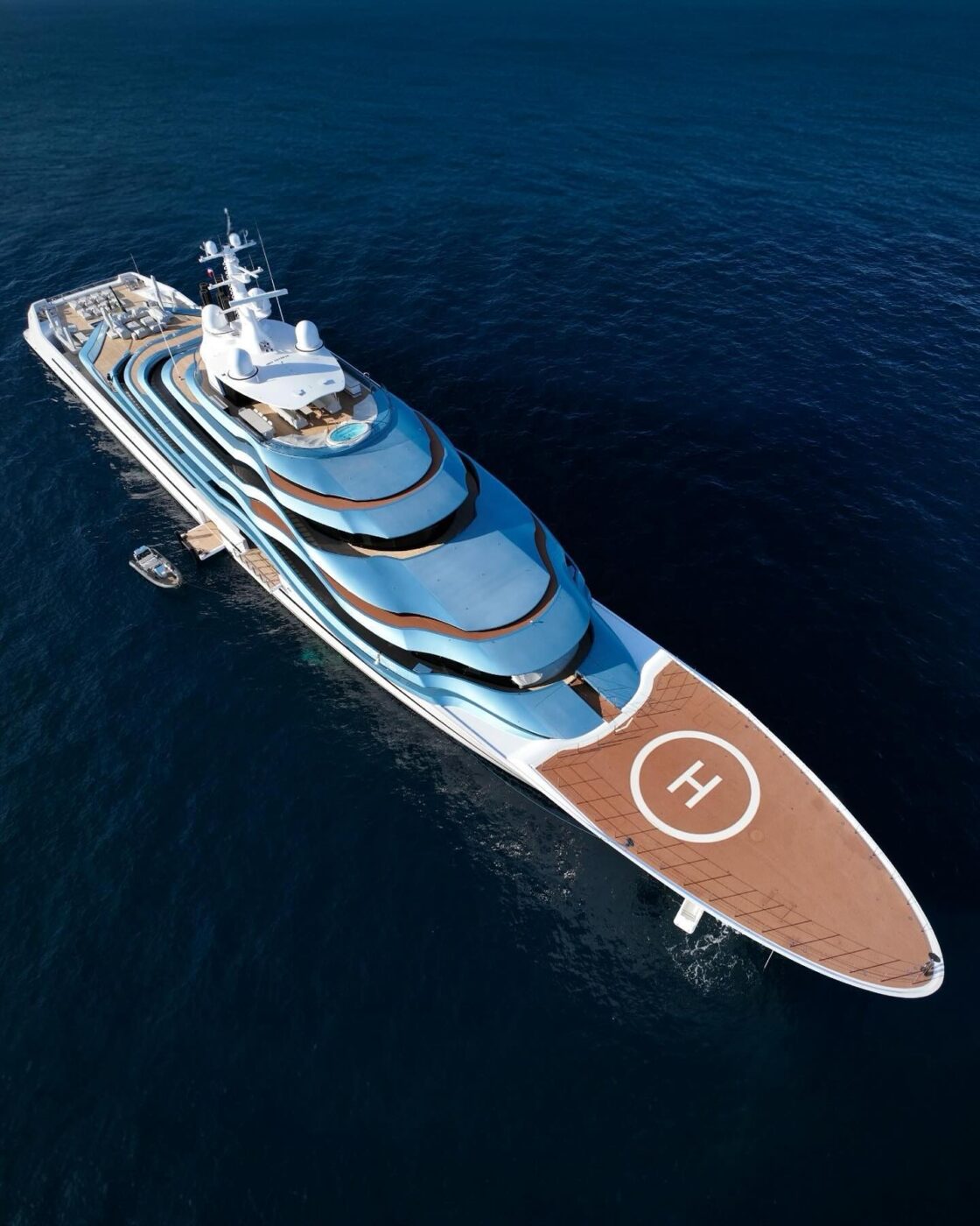 Il super yacht Kaos da $ 300 milioni