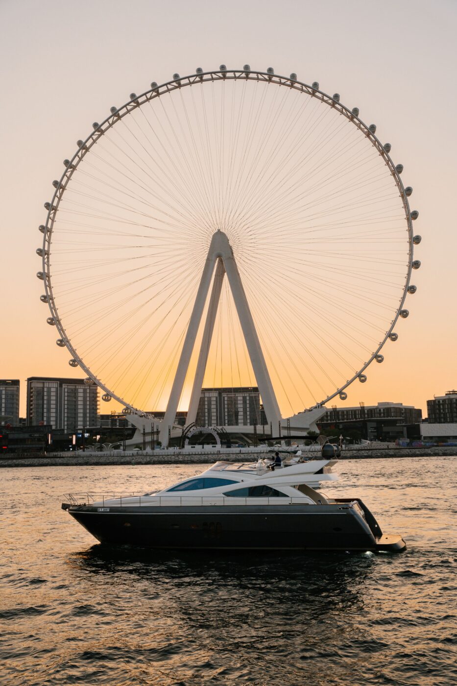 Yacht Princess 70 Grey Shark